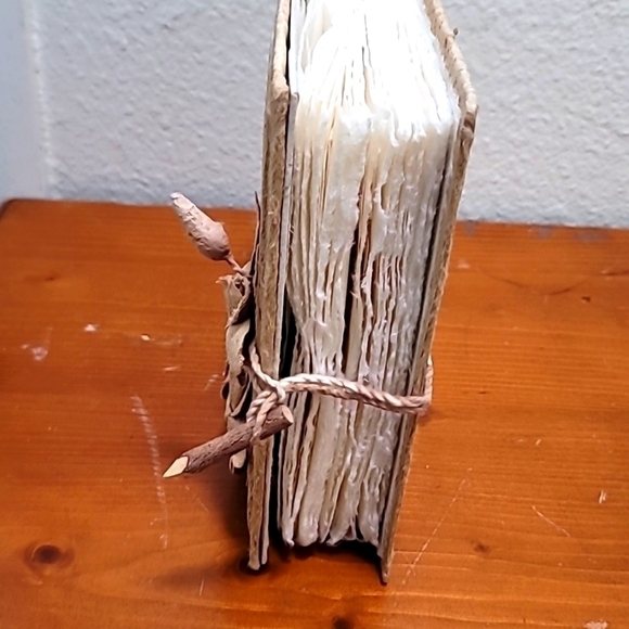 CRAFTED HAND MADE NATURAL PRESSED PAPER BARK FLORAL PHOTO ALBUN SIZE  MEDIUM - Picture 5 of 10